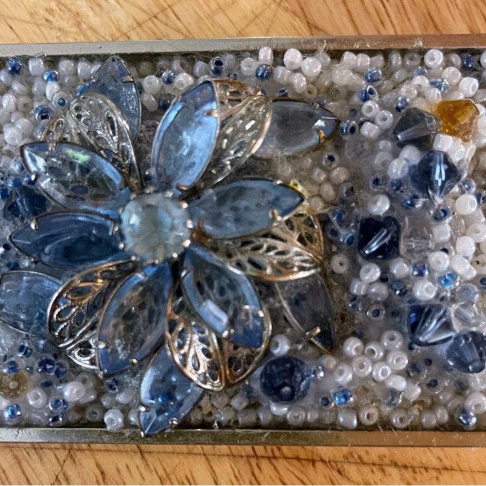 Blue Beaded Floral Belt Buckle.
